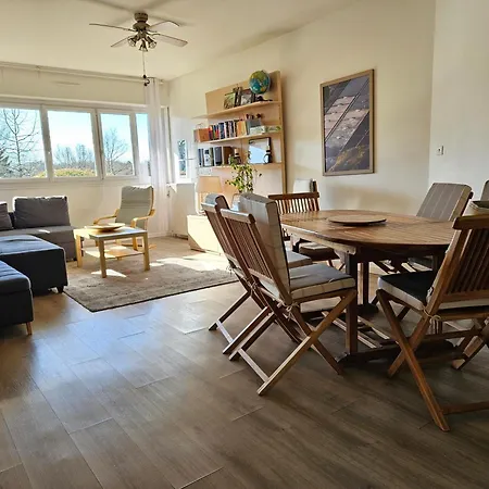 Apartament Le Parc De Chezine 2 *